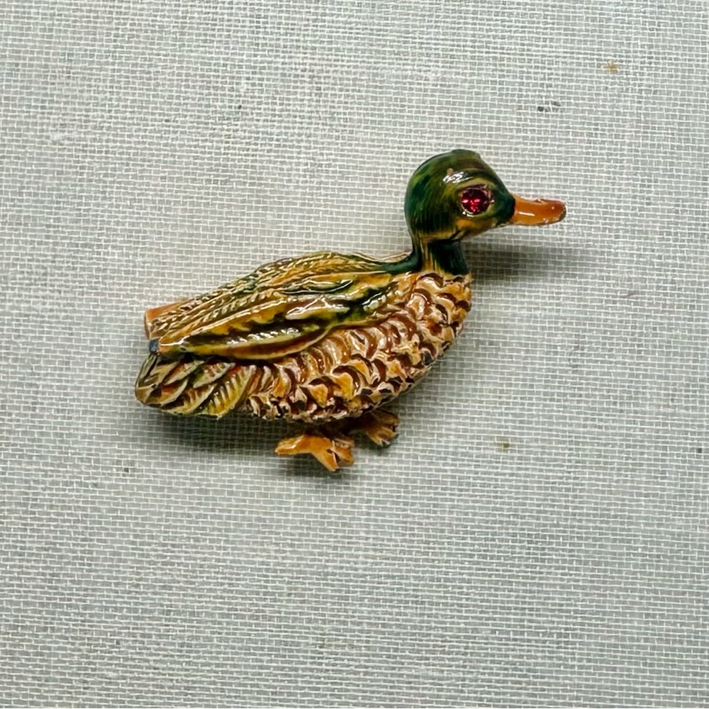 Vintage Duck Mallard Pin/Brooch w Red Crystal Eye, Signed GERRY’S